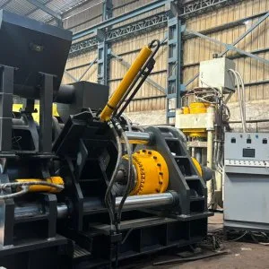 Briquetting machine