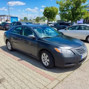 Eladó Toyota Camry Hybrid