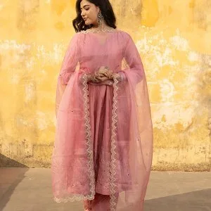 Elegant eid dresses for a graceful celebration