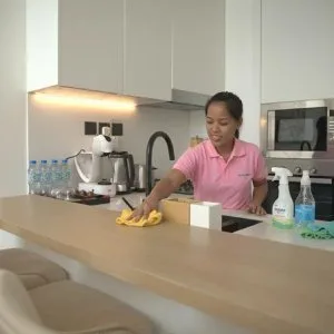 Deep cleaning service