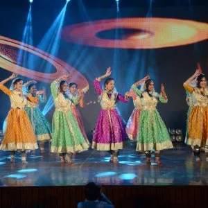Kathak dance academy in patrakar colony buskers dance institut