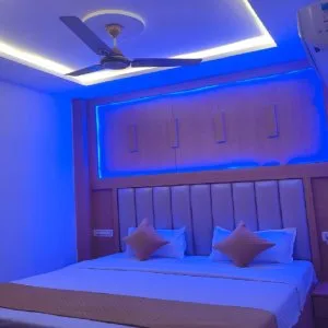 Top couple friendly hotels in faizabad near ayodhya