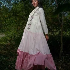 Long sleeve maxi dress elegant comfortable womens fashion