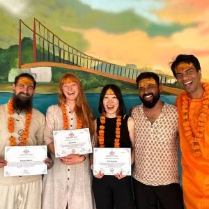 100 hour yoga teacher training in rishikesh