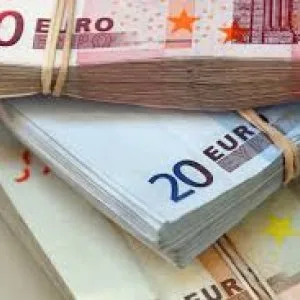 Ajuda financeira entre indivÍduos whatsapp 33774766675