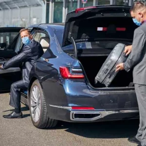 Luxury chauffeur services sydney