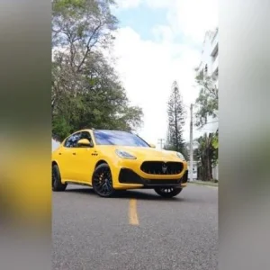 Maserati amarillito pollito nuevecito nuevecito