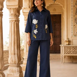 Look stunning with these beautiful western wear embroidery coor