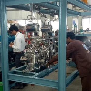 Vacuum skid for reliable industrial vacuum applications