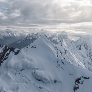 Friendship peak vs stok kangri which should you climb first